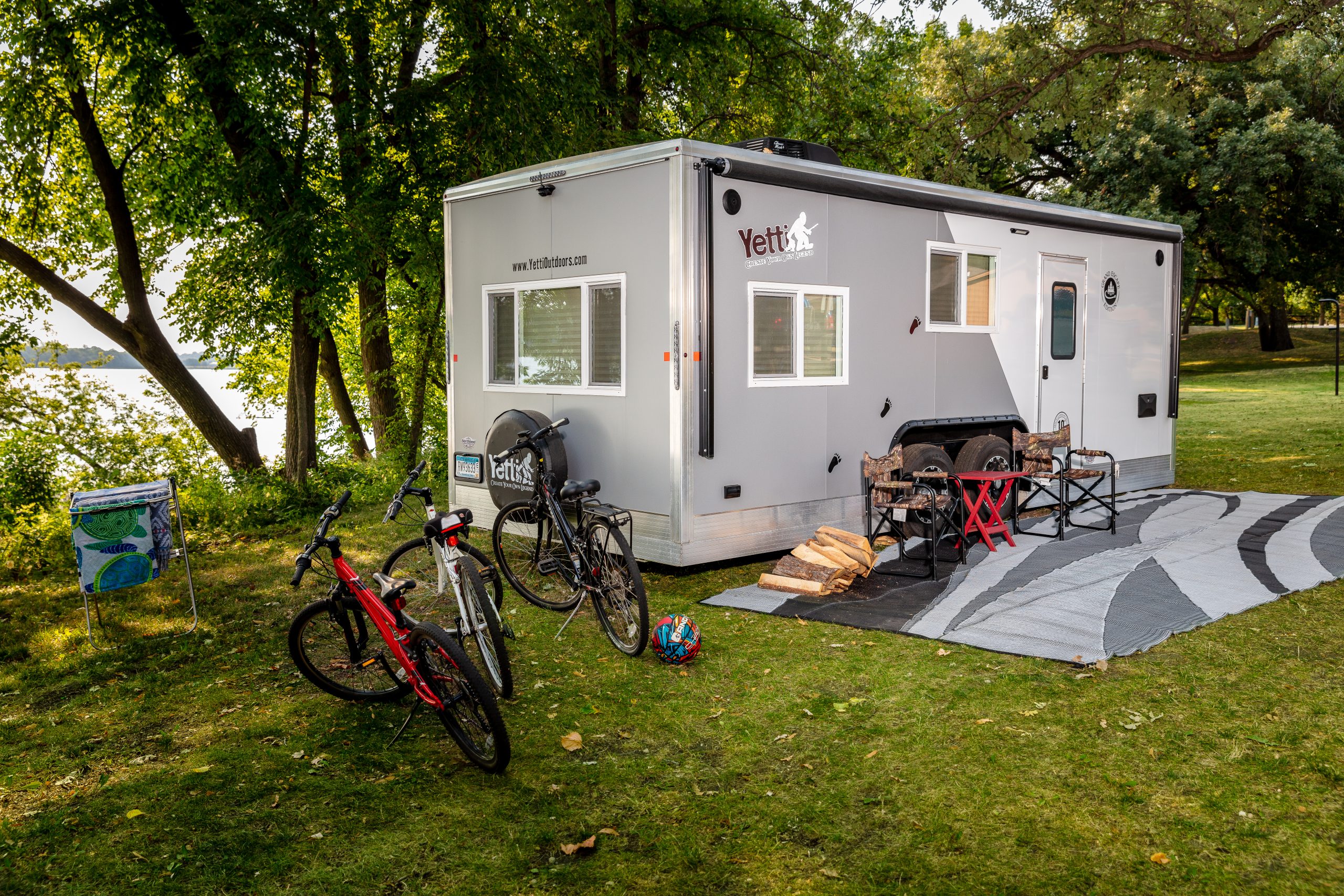 Key Advantages to Using a Winter Ice Fishing Wheelhouse for Summer